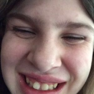 Meet your Posher, Ella